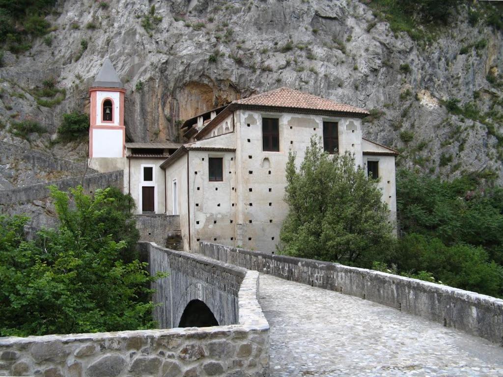 Villa La Ficuzza Читадела дел Капо Екстериор снимка